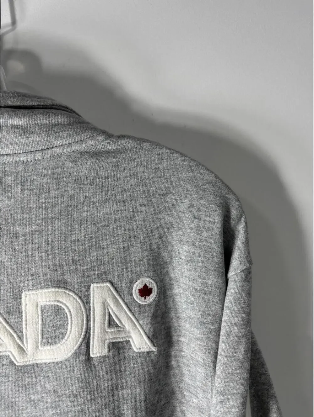 Hudson's Bay CO HBC Gray Sweatshirt Zip-up Men’s Medium - Picture 15 of 15
